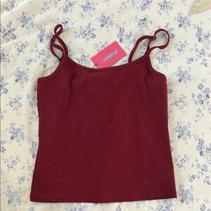 Women's Burgundy Top